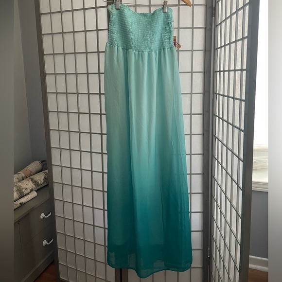 Ardene Dresses & Skirts - Ardene | Maxi dress, Ombre maxi dress
